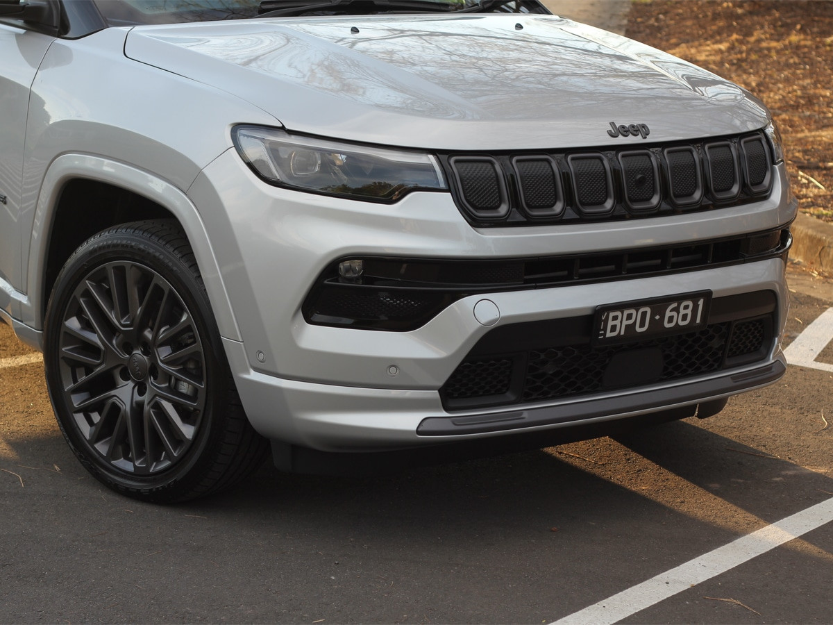 2022 jeep compass front end 2