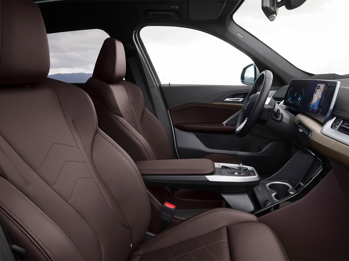 2023 bmw ix1 seats