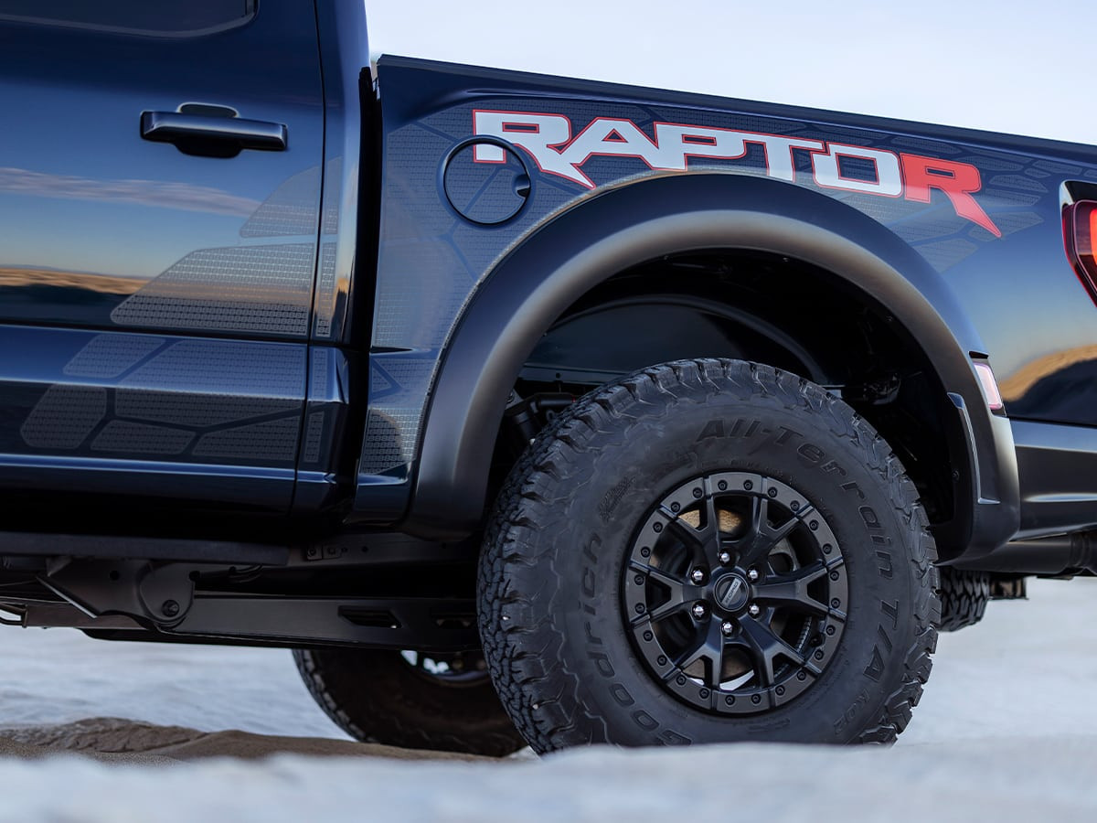 2023 ford f 150 raptor r 6
