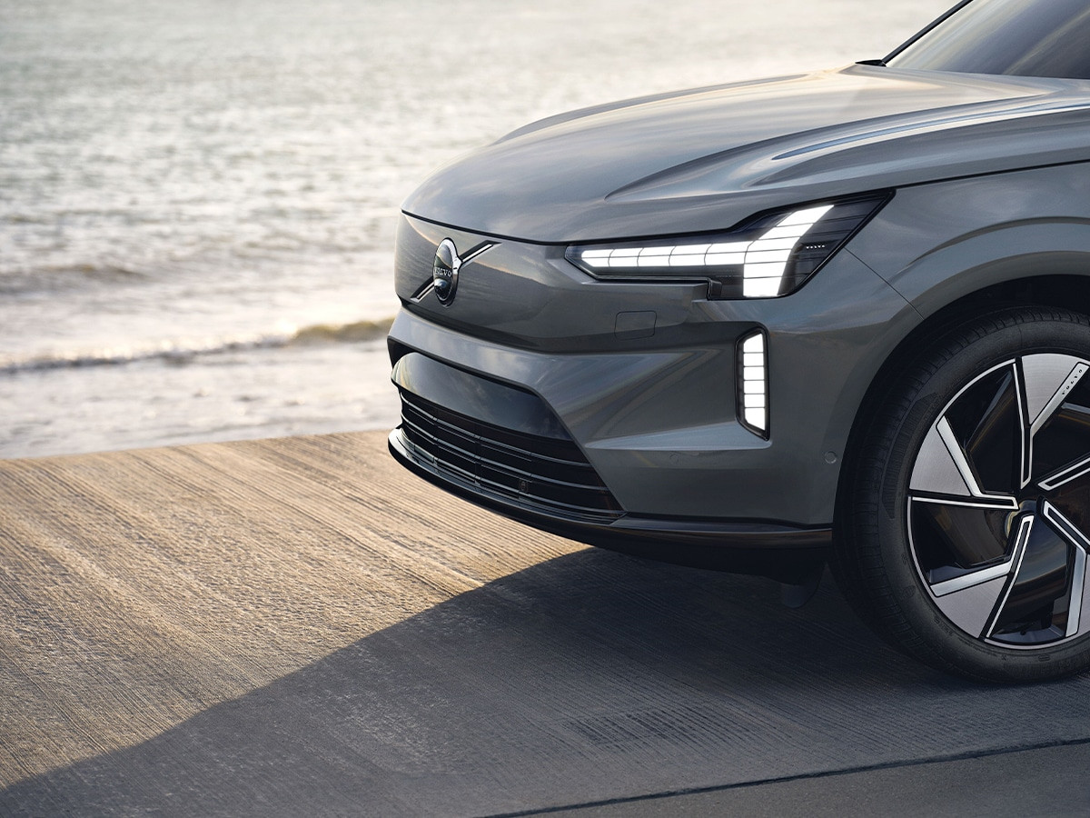 2024 volvo ex90 electric suv