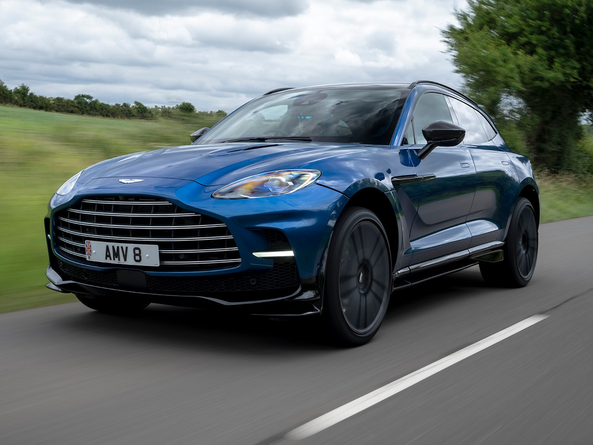 Aston Martin DBX 707