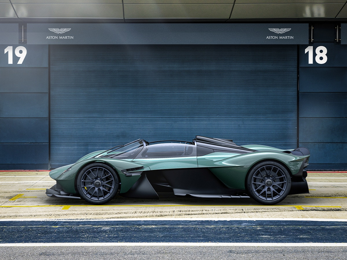 Aston martin valkyrie spider 4
