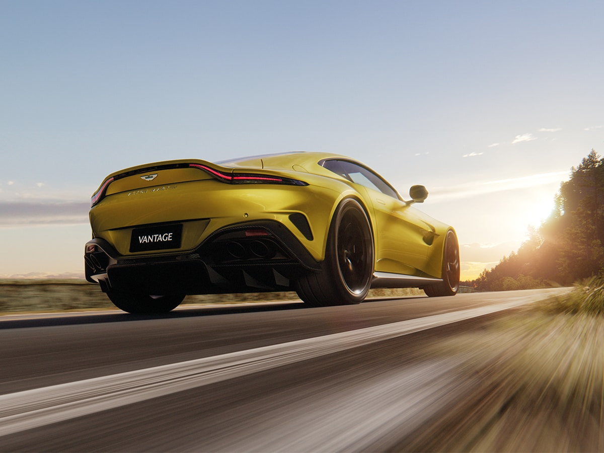 Aston Martin Vantage 2024 Trong Quá Trình Lái