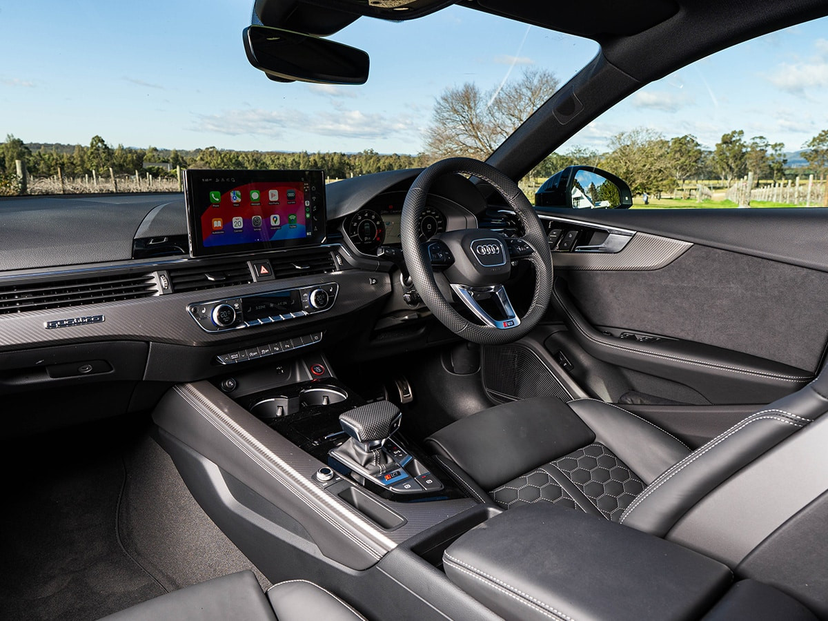 Audi RS 5 Competition Plus - Dashboard Layout