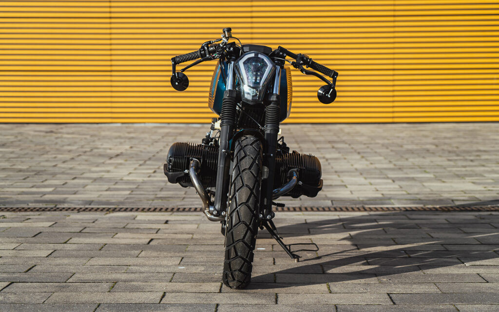 BMW R1100RT Custom 4