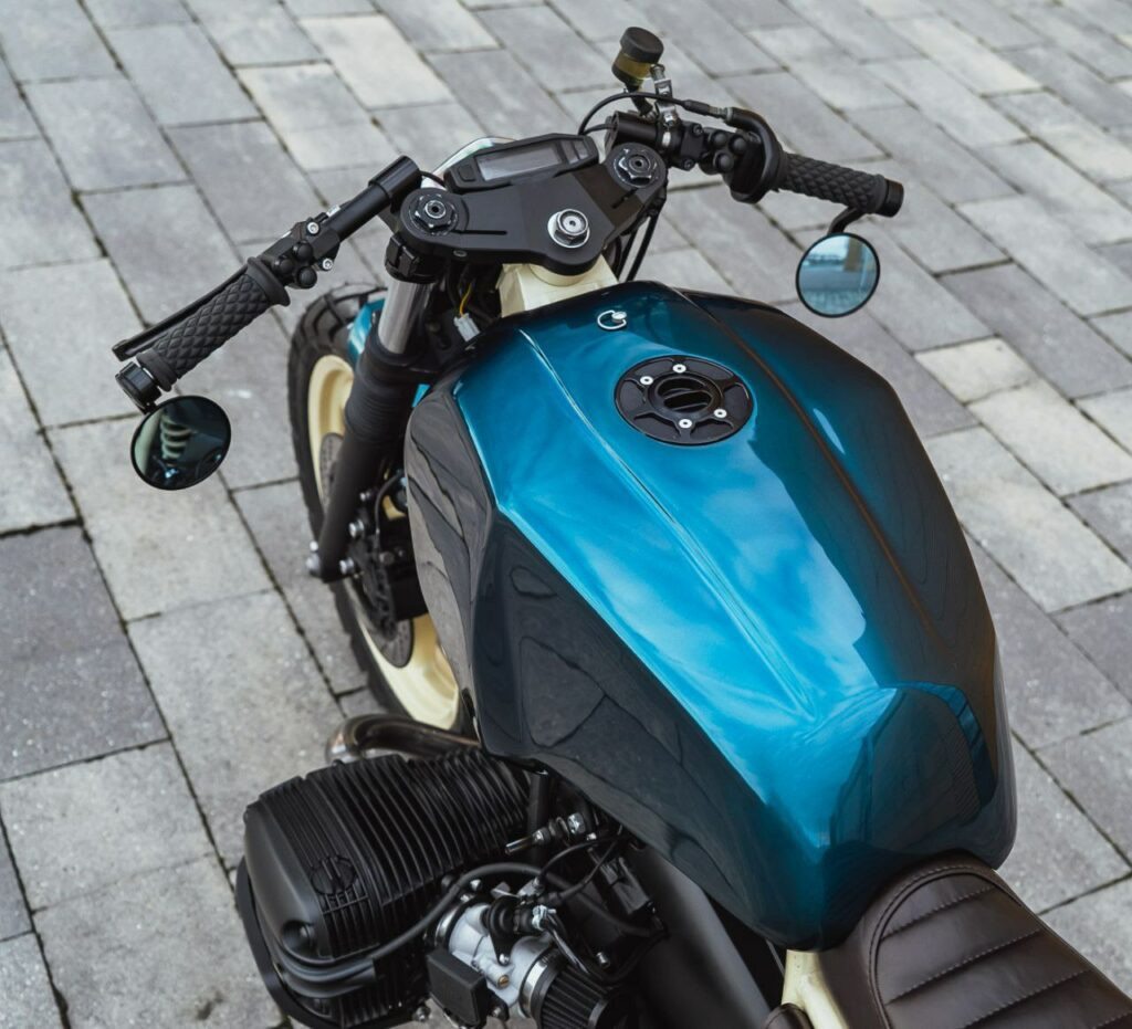 BMW R1100RT Custom 5