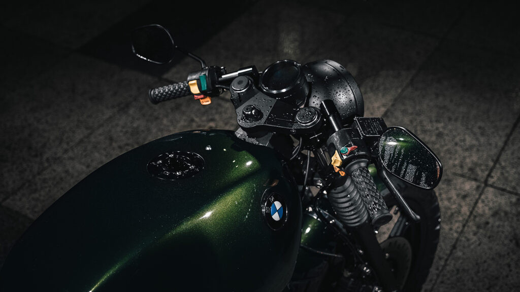 BMW R1100RT Engine Mockup