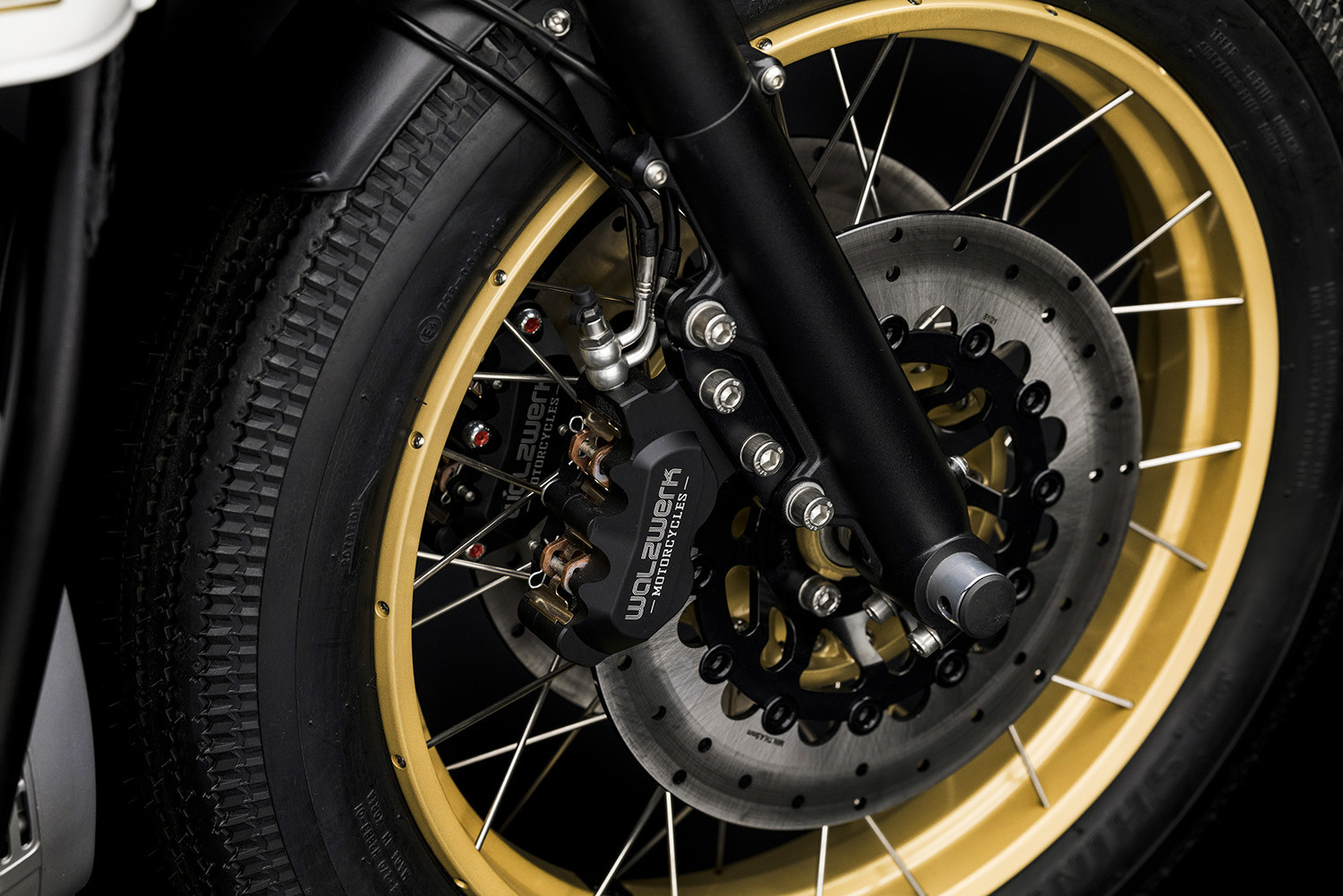 Chi tiết phuộc trước của BMW R100RS