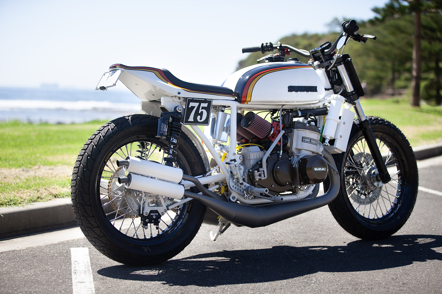 Chiếc Suzuki GT750 hoàn thiện