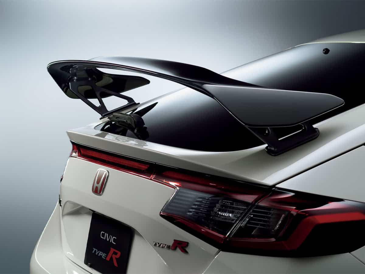 Civic Type R với cánh gió đậm chất thể thao
