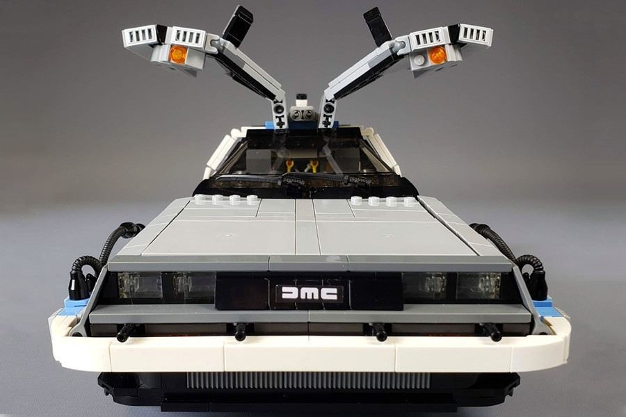 Đánh giá xe LEGO Delorean với thiết kế chi tiết