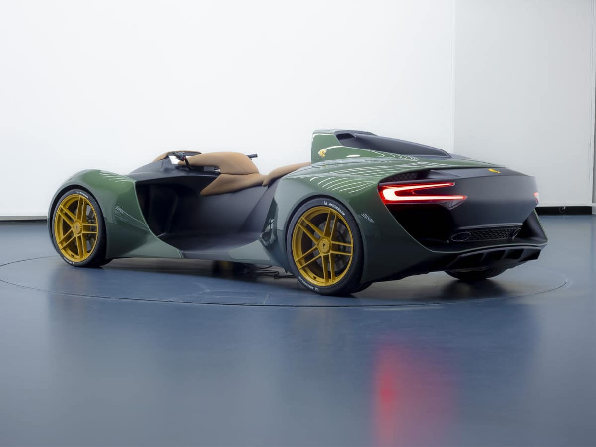 Engler V12 rear end