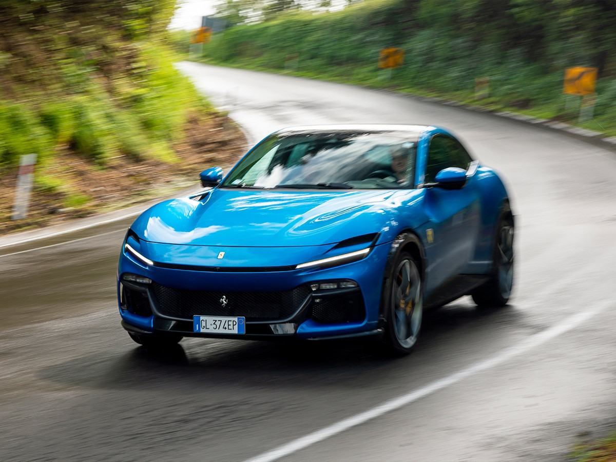 Ferrari Purosangue khi chạy