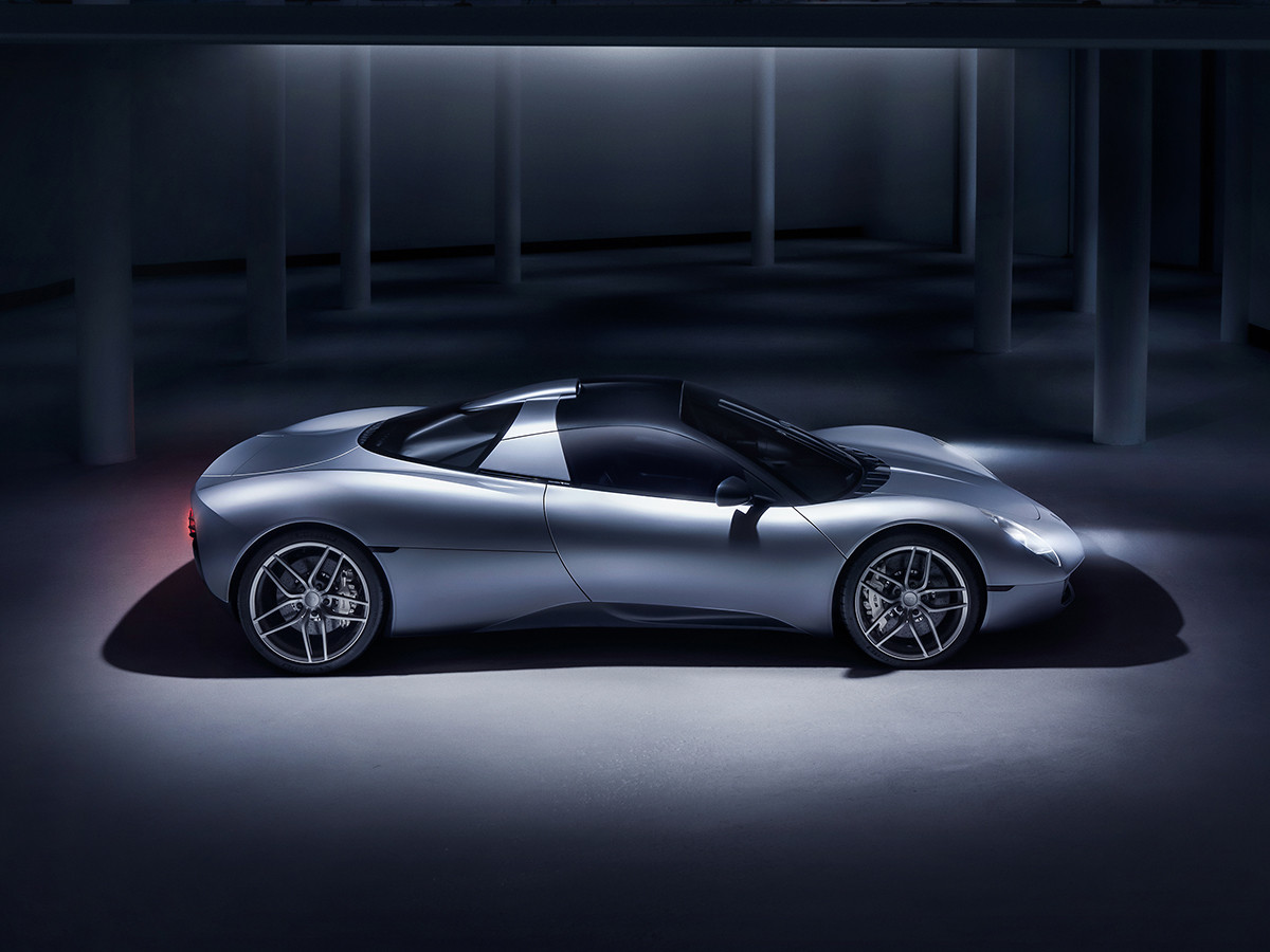 Gordon murray automotive t 33 side view