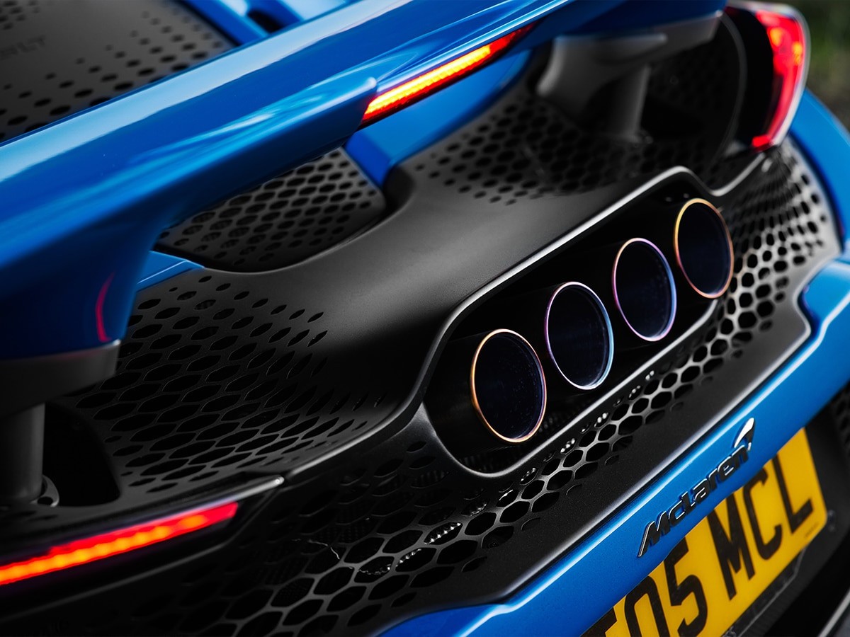 Hệ thống ống xả của McLaren 765LT Spider