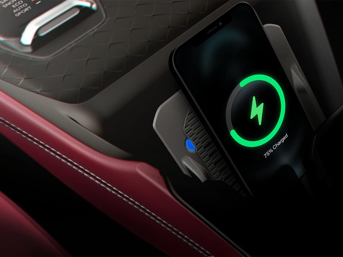 Jeep wagoneer s wireless charger