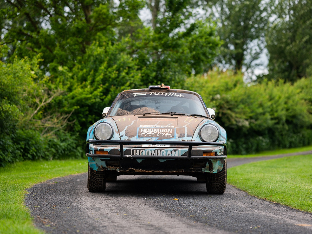 Ken Block Lái Chiếc Porsche 911 SC Safari 1978