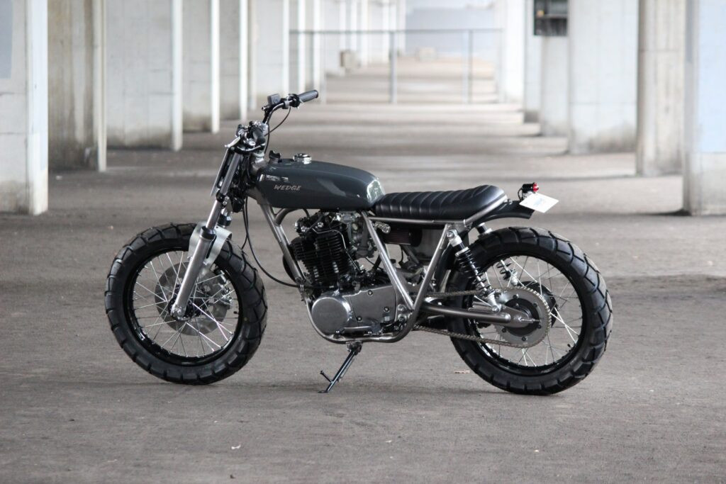 Khung xe độ SR400