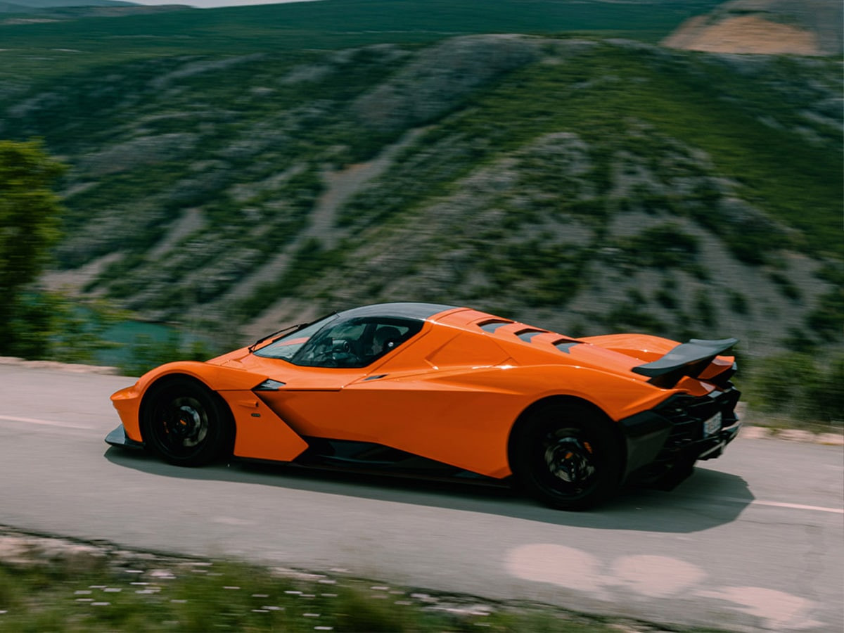 KTM X-Bow GT-XR màu cam