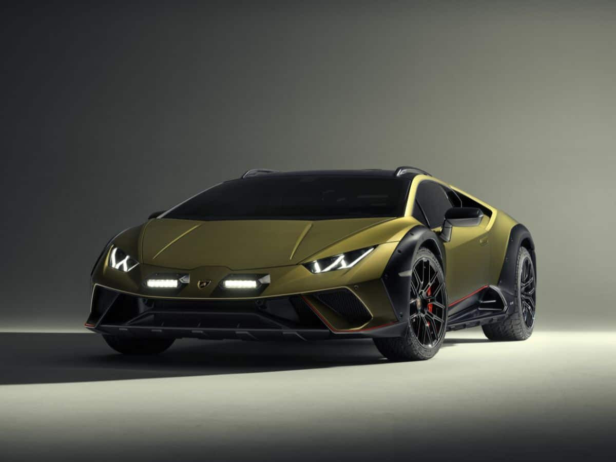 Lamborghini Huracán Sterrato Màu Xanh