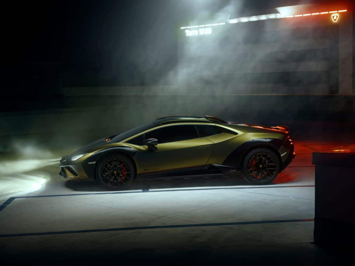 Lamborghini Huracán Sterrato Trong Studio