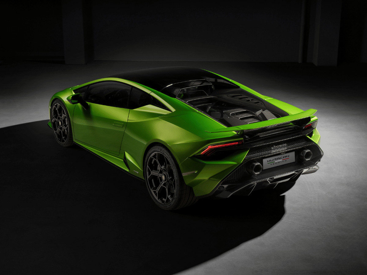 Lamborghini Huracan Tecnica - Phía sau tinh tế