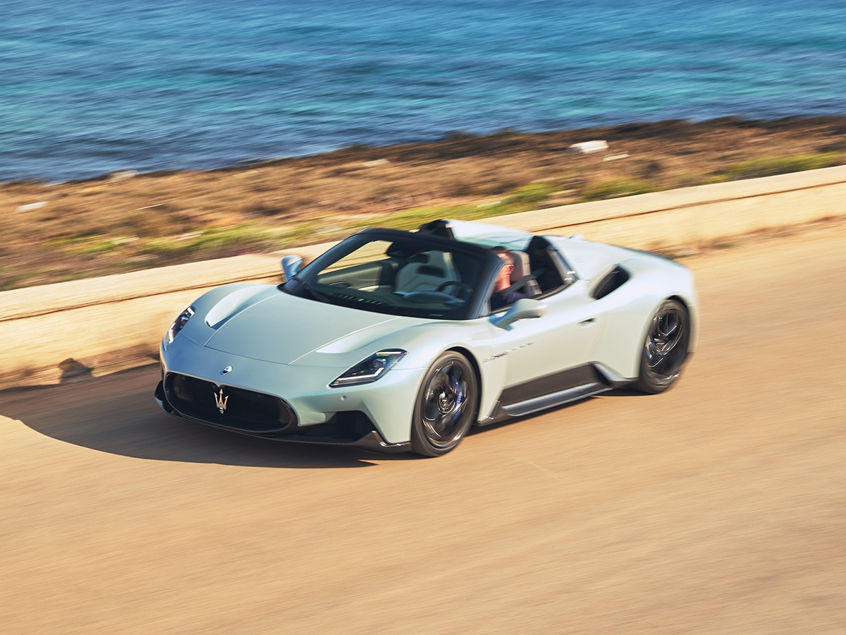 Rimac Nevera R: Siêu Xe Điện Mới Định Nghĩa Lại Tốc Độ và Hiệu Suất