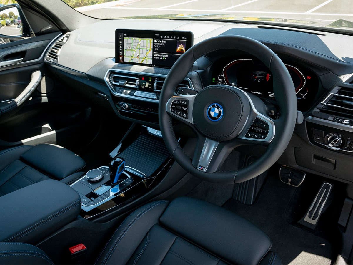 Nội thất BMW iX3 M Sport