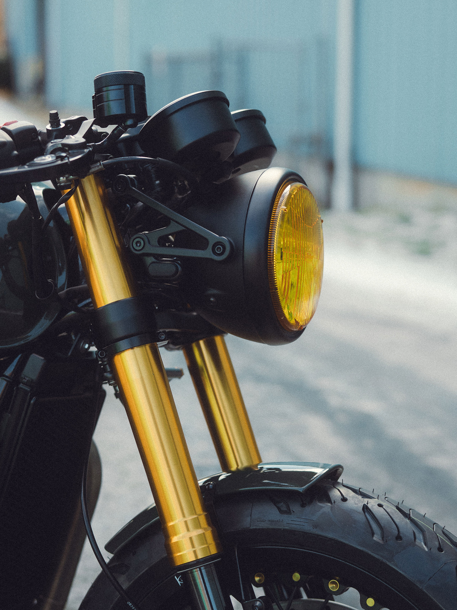 Phanh Brembo trên Triumph Thruxton