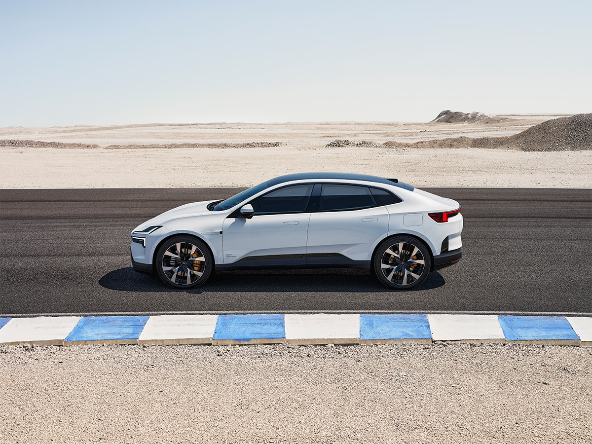 Polestar 4 Bên Hông