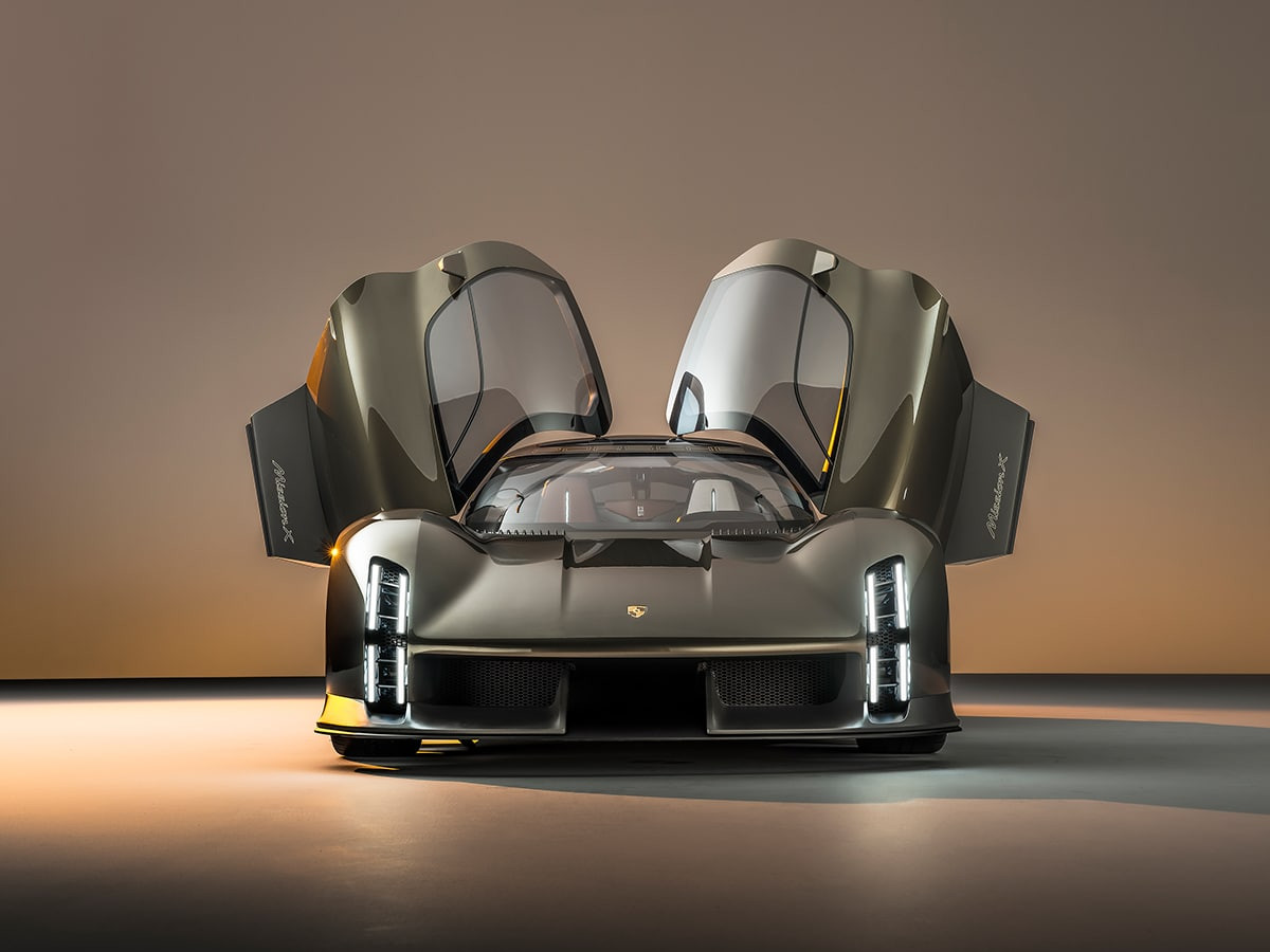 Porsche Mission X Concept - Hình ảnh phía trước với cửa mở