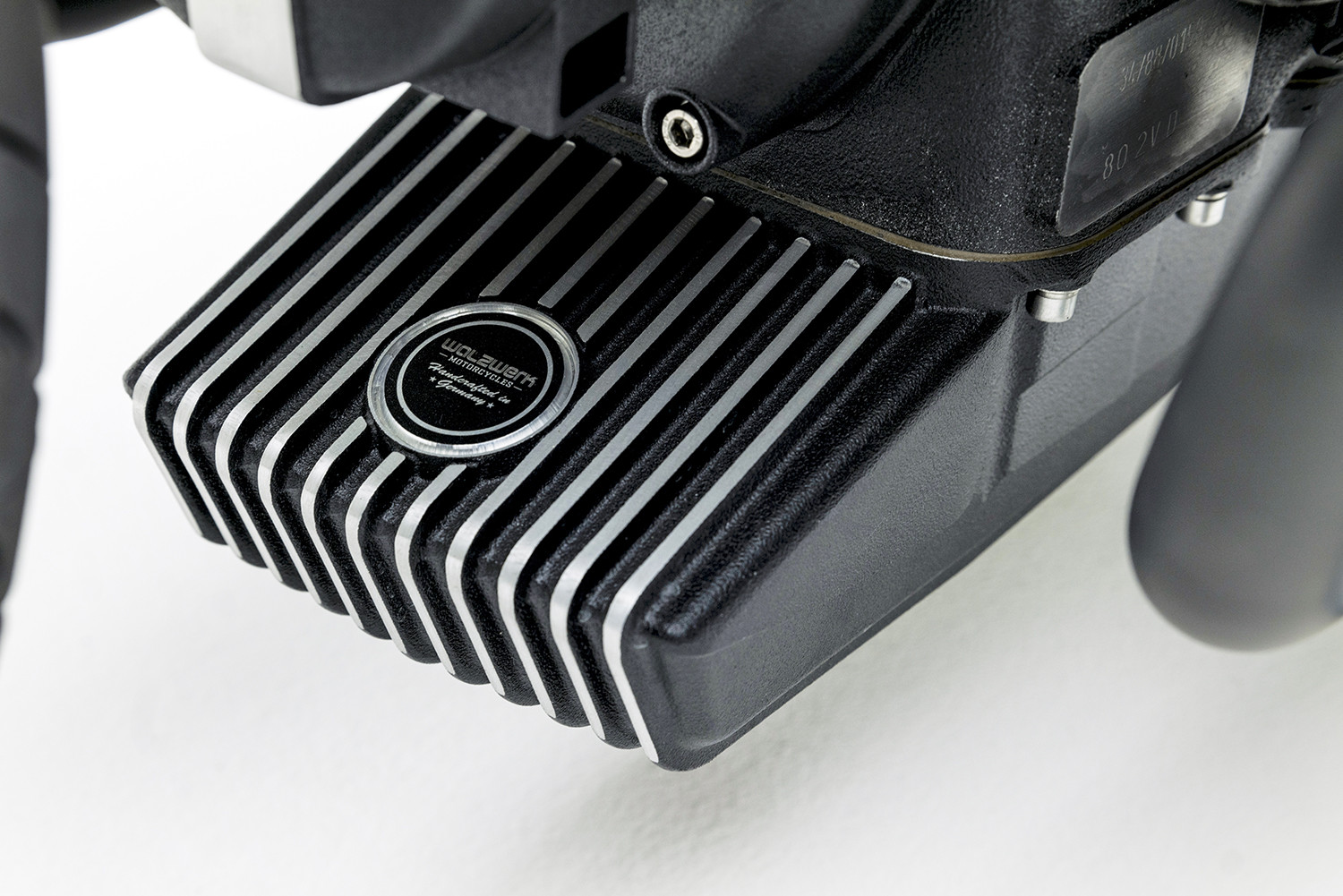 Sản phẩm aero-oil pan mới