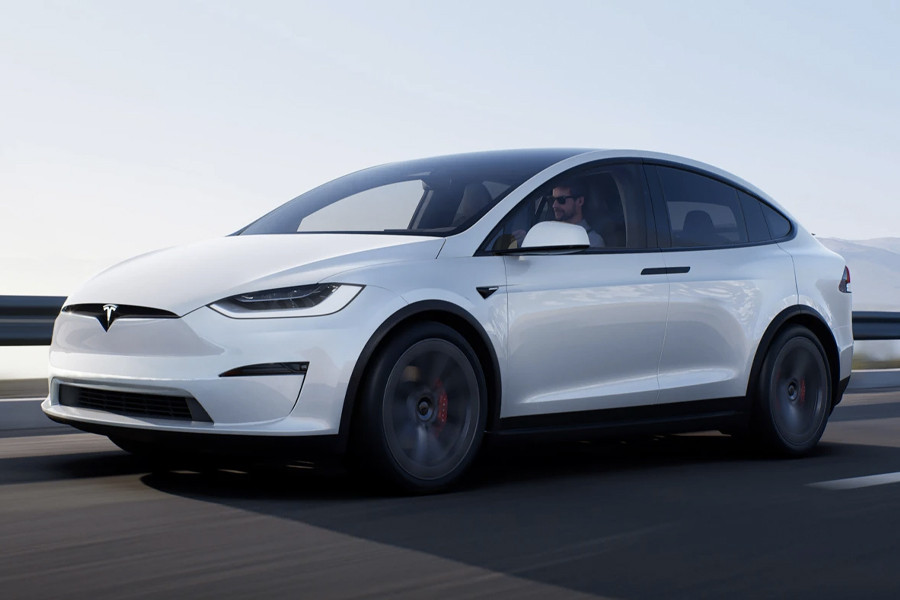 Tesla Model X Plaid