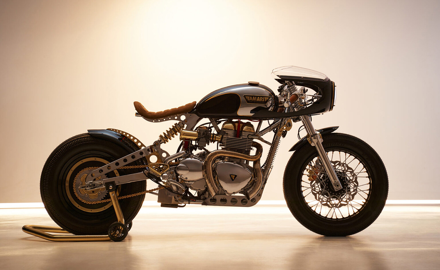 Triumph Thruxton Black Dragon