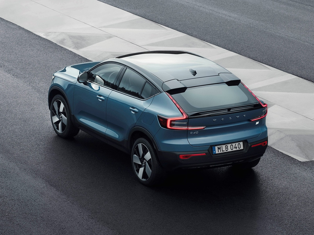 Volvo C40 Recharge đang di chuyển