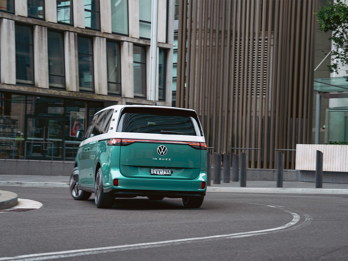 VW ID. Buzz trên đường phố